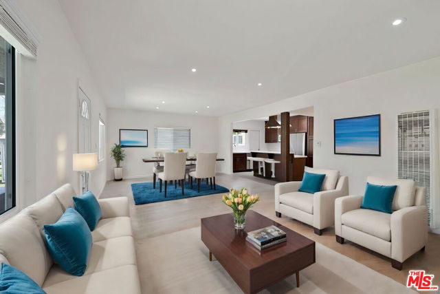 2926 S West View Street, Los Angeles CA: https://media.crmls.org/mediaz/601713d4-f1d0-49f4-a367-b4eacbc27751.jpg