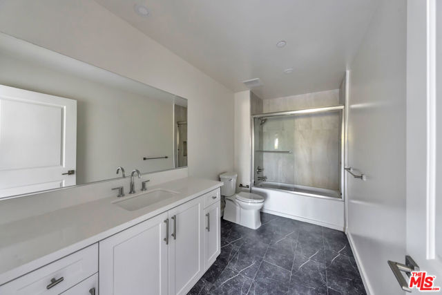 5506 Thornburn Street, Los Angeles CA: https://media.crmls.org/mediaz/6017bd30-83ad-4d63-9ea0-43f88b4471ad.jpg