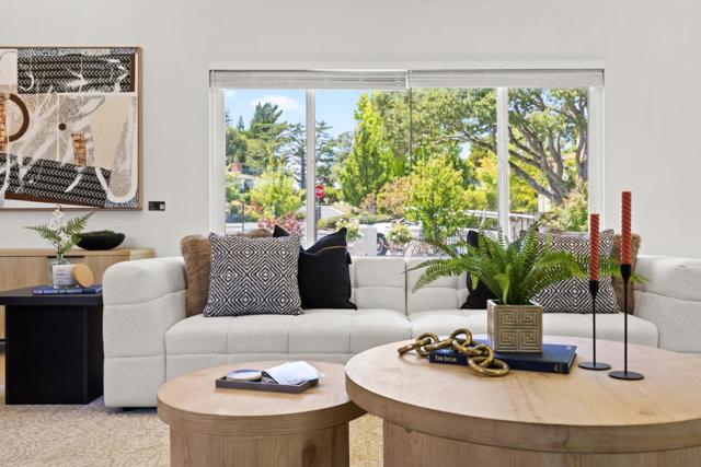 785 Pullman Road, Hillsborough CA: https://media.crmls.org/mediaz/60198d30-144d-459d-ac31-e7e860ef9eb4.jpg