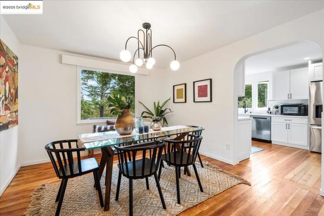 342 El Toyonal, Orinda CA: https://media.crmls.org/mediaz/601a5c78-488c-4280-9606-884271079ae9.jpg