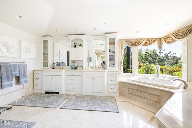 20 Via Terrasol, Camarillo CA: https://media.crmls.org/mediaz/601b4872-0c67-43c6-9142-880110fdc247.jpg