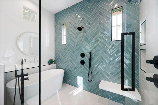 Image 22 of 42 For 307 Loch Lomond Road