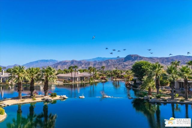 109 Shoreline Drive, Rancho Mirage CA: https://media.crmls.org/mediaz/601d242e-aed8-40d2-a08b-2370ddb005dc.jpg