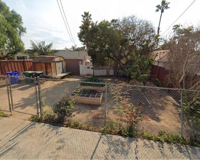 1260 LAW, San Diego CA: https://media.crmls.org/mediaz/601db2b4-f024-46d5-b3a7-0f84961c0593.jpg