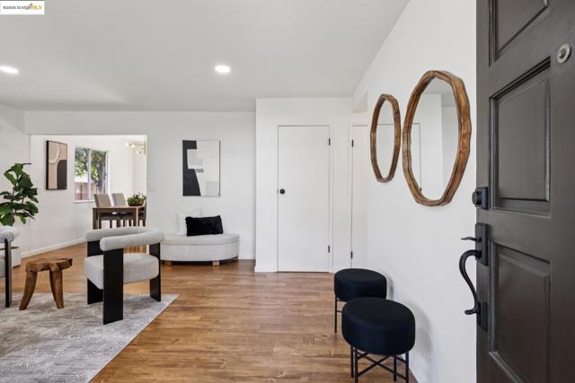 1995 149th Ave, San Leandro CA: https://media.crmls.org/mediaz/601e8848-4826-4391-8156-fa78ced8ea08.jpg
