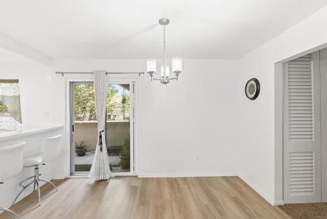 Detail Gallery Image 3 of 14 For 913 Amistad  Ct #D,  El Cajon,  CA 92019 - 2 Beds | 1 Baths