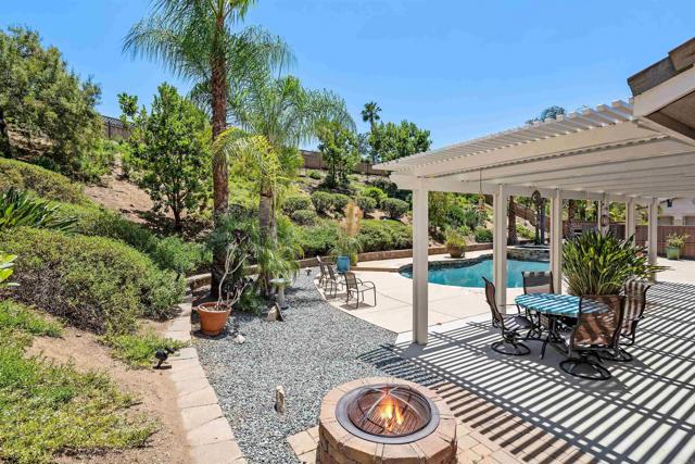Image 14 of 44 For 2625 Emerald Oaks Gln
