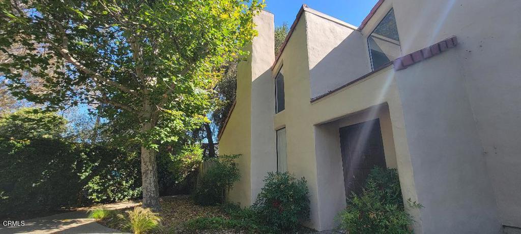 https://media.crmls.org/mediaz/6021164e-5c80-4cb2-963e-b9af73552b29.jpg?preset=X-Large