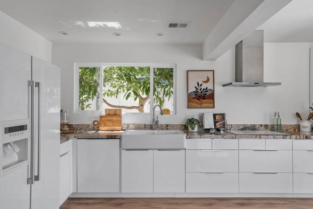 4503 Carnaby, Carlsbad CA: https://media.crmls.org/mediaz/602164c0-4352-48f7-9eda-b462d86b3fbb.jpg