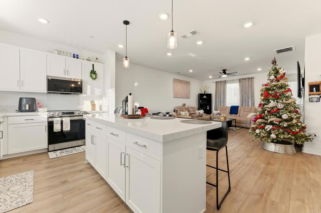 796 Makani Street #3