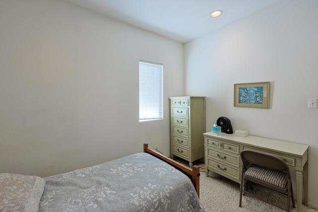 638 Margarita Ave, Coronado CA: https://media.crmls.org/mediaz/60220c68-52ed-4ad4-9448-7c042fc06b86.jpg
