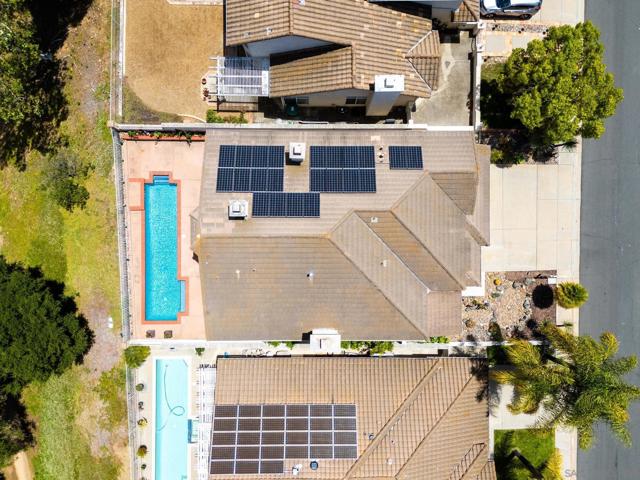 18145 Moon Song Court, Rancho Bernardo (San Diego) CA: https://media.crmls.org/mediaz/602216f1-042c-405a-a862-542d8b05a7ce.jpg