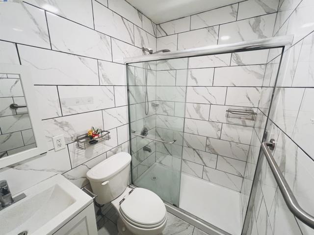 6223 Dairy Ave, Newark CA: https://media.crmls.org/mediaz/602284e7-f8af-4732-a68d-d5d9310d4f78.jpg