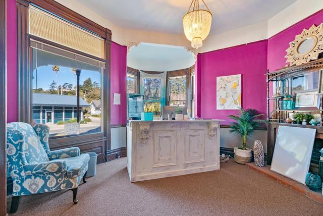 603 Mission Street, Santa Cruz CA: https://media.crmls.org/mediaz/6022cf47-ab7f-421f-b03f-1b789035979a.jpg