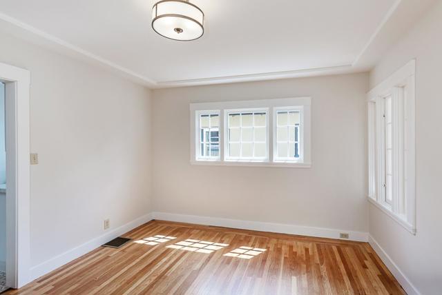 828 Highland Avenue, San Mateo CA: https://media.crmls.org/mediaz/60244302-34fd-45d3-be31-04a2f6850bb4.jpg
