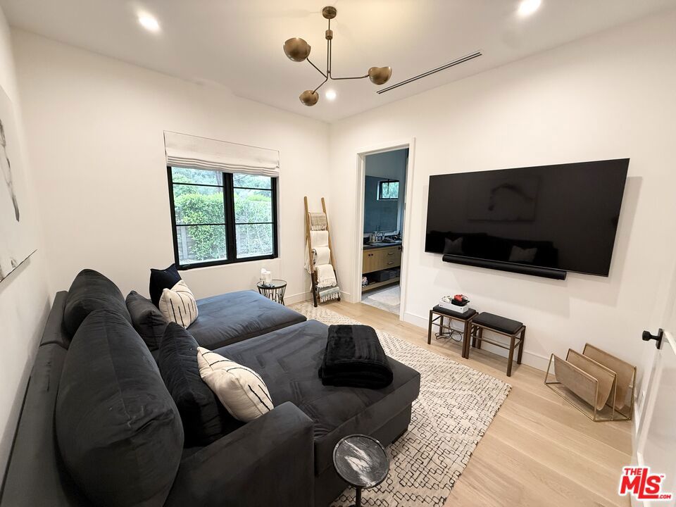MLS #26857575 image #11