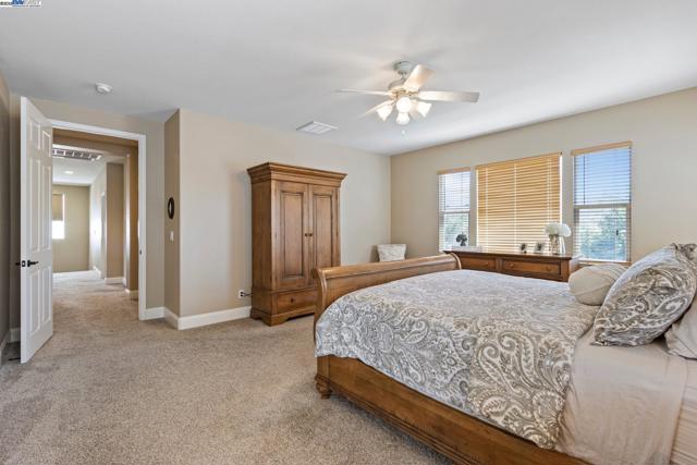 6454 Green Castle Cir, Discovery Bay CA: https://media.crmls.org/mediaz/6025a162-bac7-40c0-bf6f-fe91debe73d7.jpg