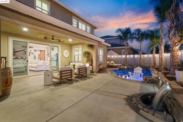542 Harbor Cove Cir, Discovery Bay CA: https://media.crmls.org/mediaz/60261686-da14-486a-bdb7-00547f6b13a7.jpg