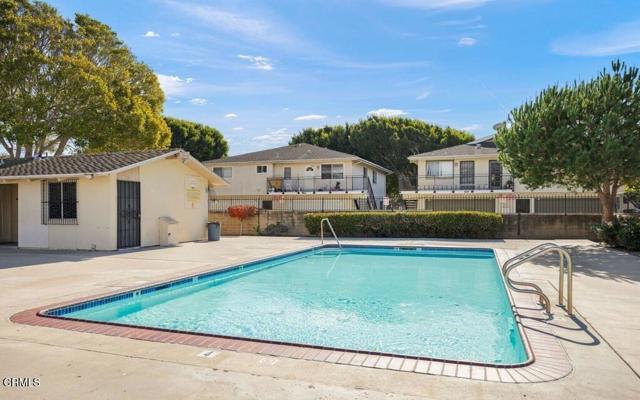 Detail Gallery Image 2 of 3 For 682 W Hemlock St, Port Hueneme,  CA 93041 - 2 Beds | 1 Baths