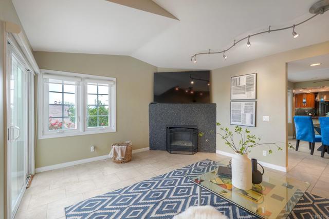 Detail Gallery Image 18 of 65 For 2132 S. Coast Hwy, Oceanside,  CA 92054 - 2 Beds | 2 Baths