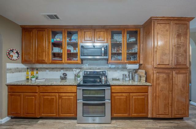 26891 Fonda Avenue, Madera CA: https://media.crmls.org/mediaz/60272fd4-ea34-430a-985d-97f266d0dac8.jpg