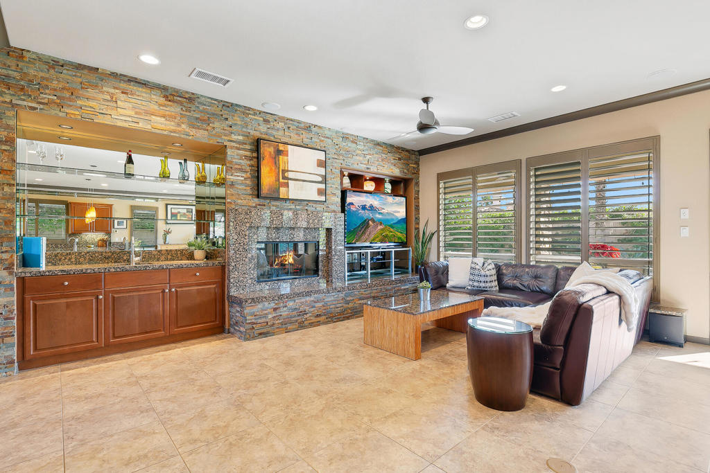 MLS #219139572DA image #6