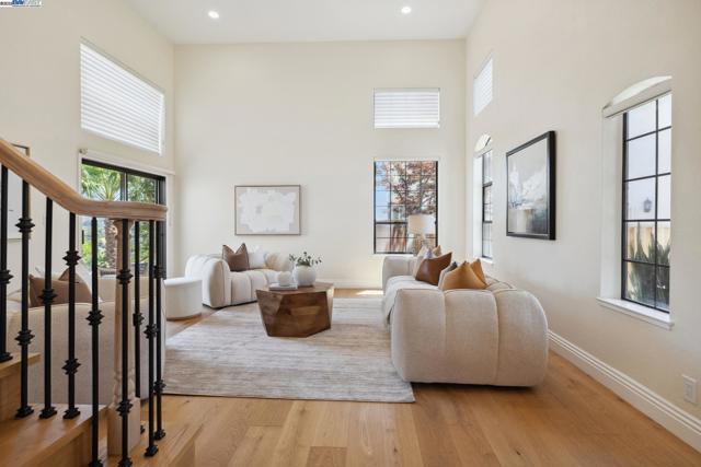 44030 Geddy Court, Fremont CA: https://media.crmls.org/mediaz/6027beaa-93f3-4a60-a47e-ecbc9dac19e0.jpg