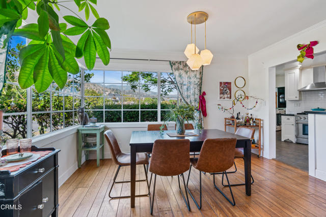 Detail Gallery Image 6 of 22 For 2701 N 6th St, Burbank,  CA 91504 - 3 Beds | 2 Baths
