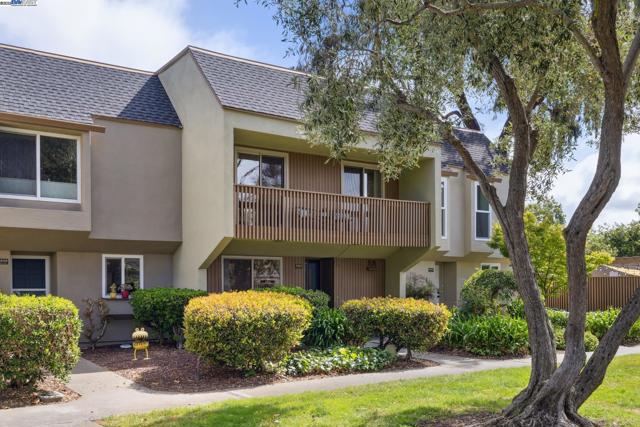 3032 CERRO VISTA, Alameda CA: https://media.crmls.org/mediaz/60298295-e417-4e21-8cf7-54eddc361f59.jpg