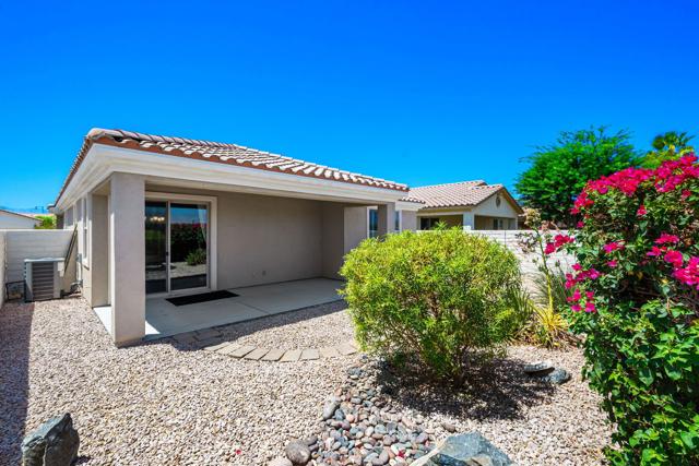 80208 Avd Linda Vista, Indio CA: https://media.crmls.org/mediaz/602c4d49-8ec5-47f8-b257-906f914f74e6.jpg