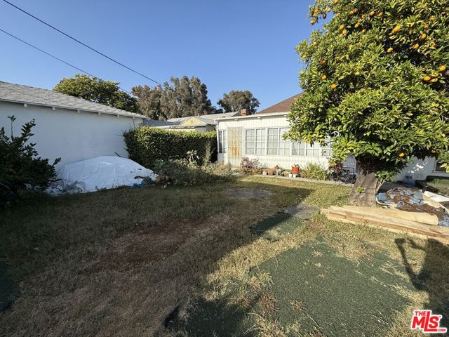 3731 Olmsted Avenue, Los Angeles CA: https://media.crmls.org/mediaz/602cc13d-0ca3-45da-b349-61142cb6c9ef.jpg