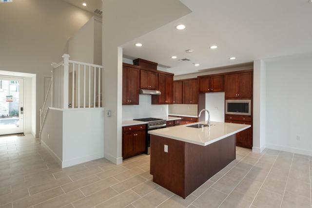 153 Compass Drive, Napa CA: https://media.crmls.org/mediaz/602d89c4-e673-4322-8fc5-d175077b7541.jpg