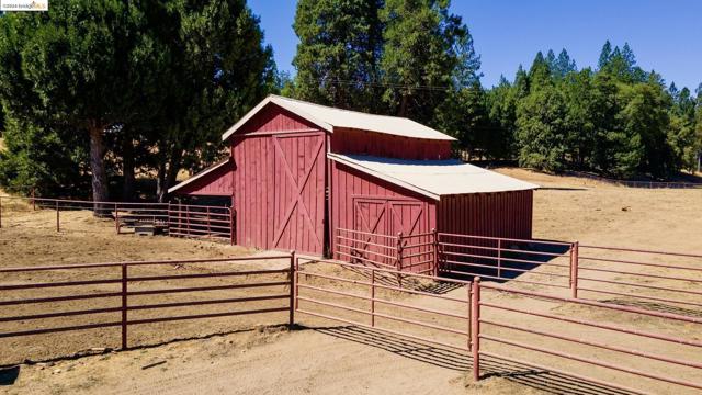 10488 Converse RD, Coulterville CA: https://media.crmls.org/mediaz/602f2a04-56e0-4315-9ff3-185d071cd984.jpg