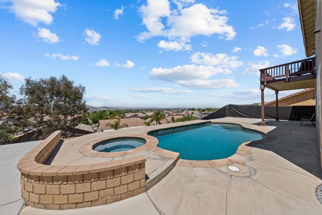 28303 Pinyon Pine Court, Menifee CA: https://media.crmls.org/mediaz/60304425-c763-4455-be8a-9e2d628f30de.jpg