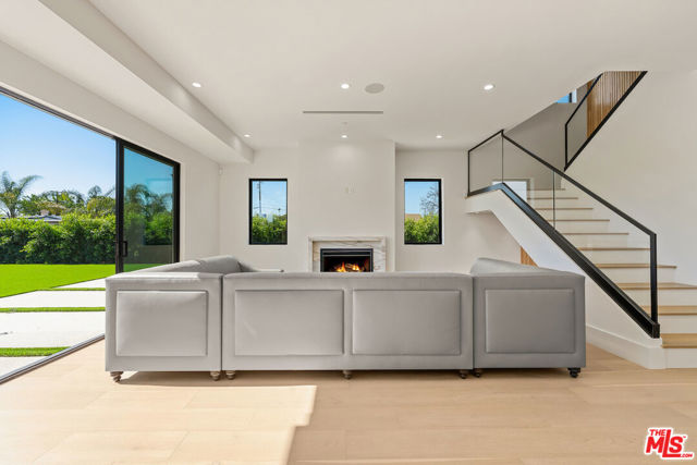 8065 Lloyd Avenue, North Hollywood CA: https://media.crmls.org/mediaz/60308d82-7438-4d4e-a640-38fa634ce270.jpg