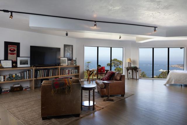 209 Crest Road, Carmel CA: https://media.crmls.org/mediaz/60309d79-2d58-485e-9ac4-8d467417f5f5.jpg