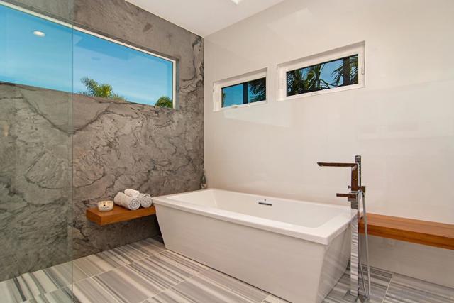 927 Tingley Lane, San Diego CA: https://media.crmls.org/mediaz/6030ec11-107e-486d-a56d-65fd6fee735c.jpg