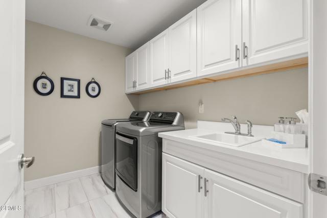 Detail Gallery Image 20 of 46 For 3729 Islander Walk, Oxnard,  CA 93035 - 4 Beds | 3/1 Baths