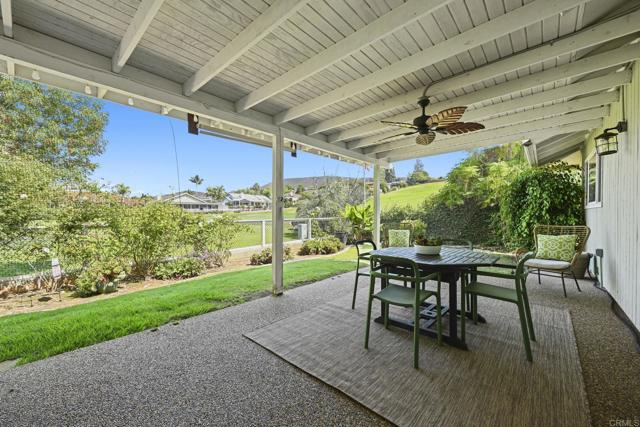 1051 La Reina Drive, San Marcos CA: https://media.crmls.org/mediaz/60315650-3a5a-4eb5-9929-ff853b97be6c.jpg