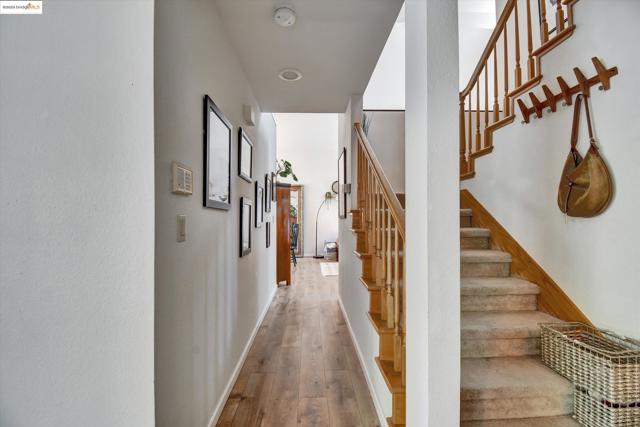 2944 Von Doolen Court, Pinole CA: https://media.crmls.org/mediaz/60320628-cb13-46f8-9d08-66805111ddf8.jpg