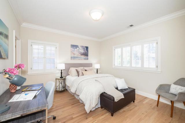 1536 Bernal Avenue, Burlingame CA: https://media.crmls.org/mediaz/6032342f-b3b9-43e0-93a9-df6f67ff14ad.jpg