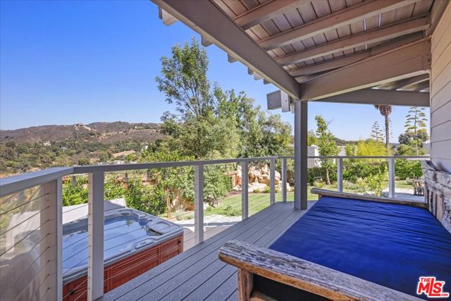 1746 Deerhill Trail, Topanga CA: https://media.crmls.org/mediaz/603352a1-b61a-48da-8410-73b545309c04.jpg
