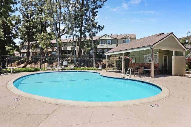 Detail Gallery Image 36 of 42 For 11935 Royal Rd #E,  El Cajon,  CA 92021 - 3 Beds | 1/2 Baths