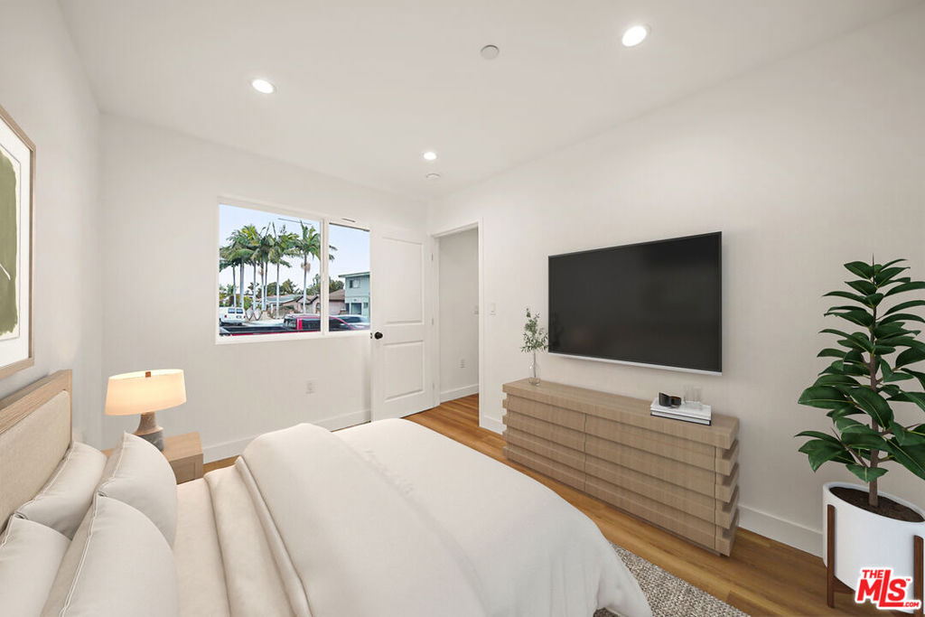 8664 Cadillac Ave, Los Angeles, CA 90034, photo 19