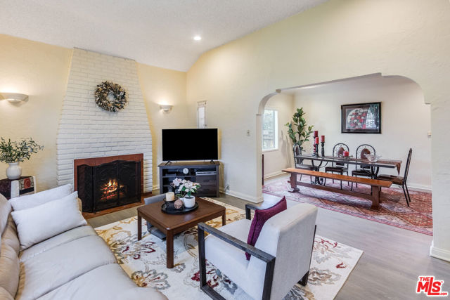 11021 Braddock Drive photo 3