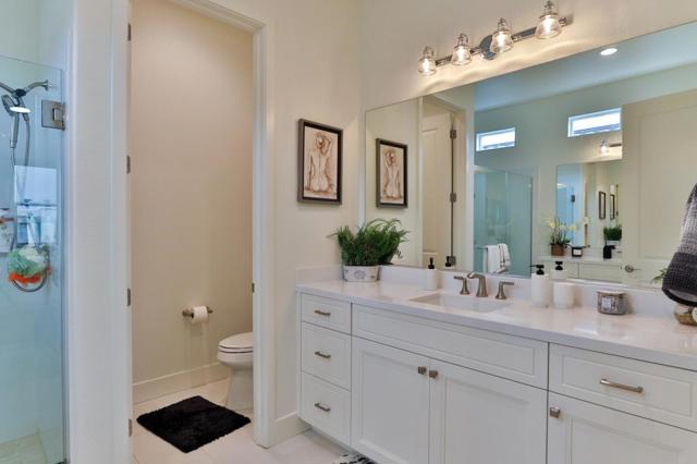 2102 White Oak Drive, Hollister CA: https://media.crmls.org/mediaz/60377a58-d7e3-41eb-9830-13919dbd1dfa.jpg