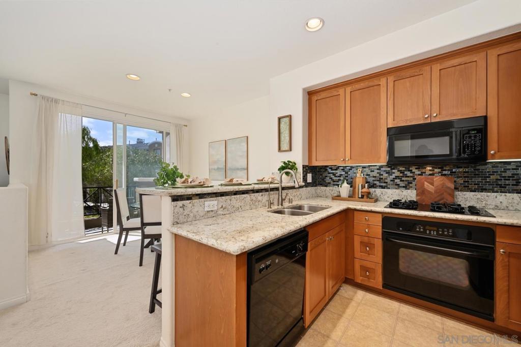 4611 Central Plaza - photo 9