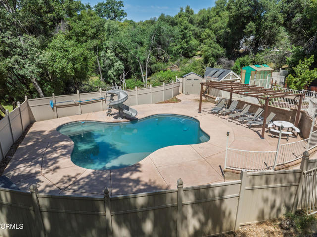 51793 Quail Ridge Road, Oakhurst CA: https://media.crmls.org/mediaz/6038965d-0aa3-403d-a771-f0583da2df62.jpg