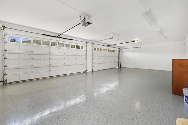 16139 Rambla De Las Flores, Rancho Santa Fe CA: https://media.crmls.org/mediaz/6038ff76-7fe5-4d6c-b1d5-a1119b29da12.jpg