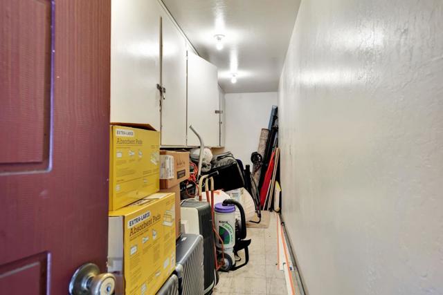 1144 Delna Manor Lane, San Jose CA: https://media.crmls.org/mediaz/6039d26c-af77-428a-bfad-63c18b93e4d7.jpg